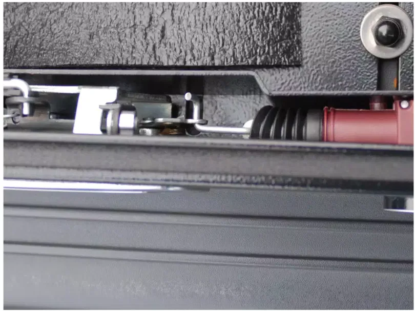 AX-603 – TRUCK COVERS Tool Box Actuator, For American Work Cover Toolbox High Power Red/ Black